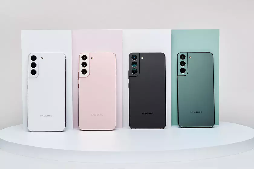 Инсайдер: Galaxy S23 и Galaxy S23+ почти ничем не будут отличаться от актуальных моделей