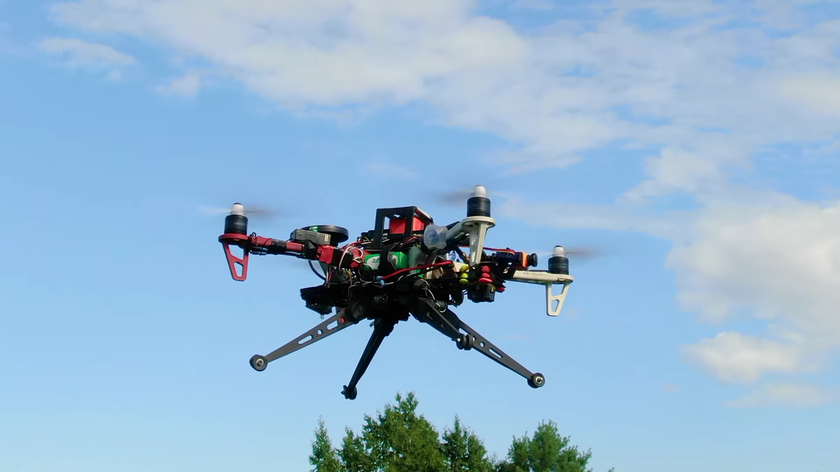 Канадцы научили квадрокоптер DJI F450 приземляться на наклонных крышах