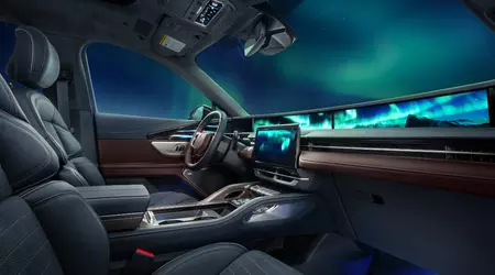 Lincoln adds Northern Lights to the interior of the Nautilus SUV