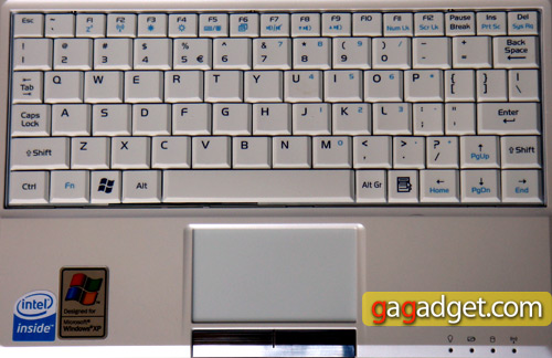 eee900_keyboard.jpg
