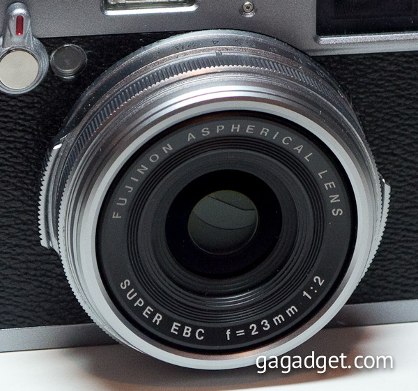 fujifilm_x100-lens_0.jpg