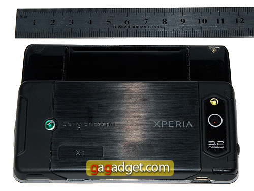 SonyEricssonXPERIA_X1_02.jpg