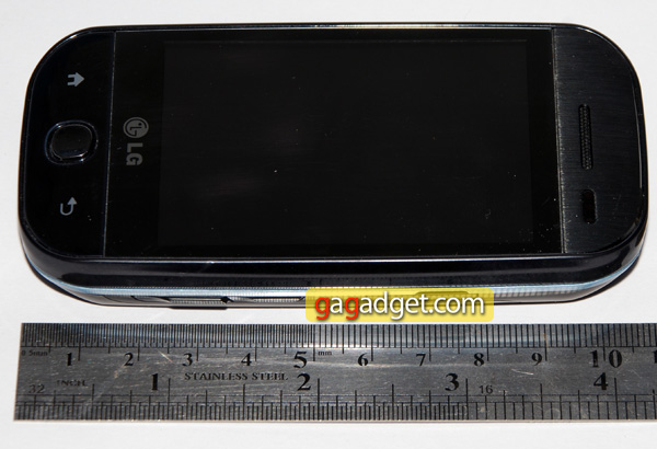 Пятирядное движение: обзор Android-телефона LG GW620-10 LG_GW620_09.jpg