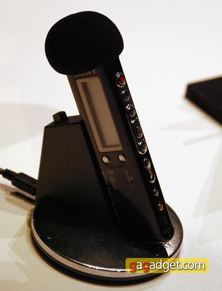 SonyCES2010_03.jpg