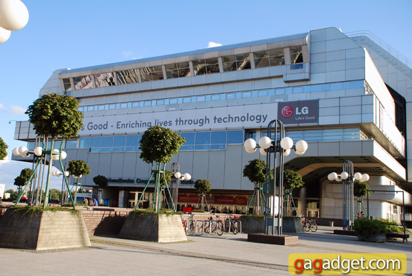 LG_IFA2010_11.jpg