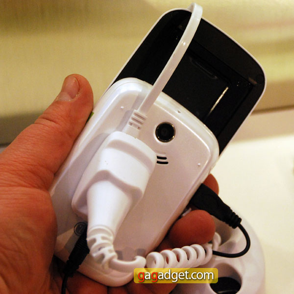 LG_C320_04.jpg
