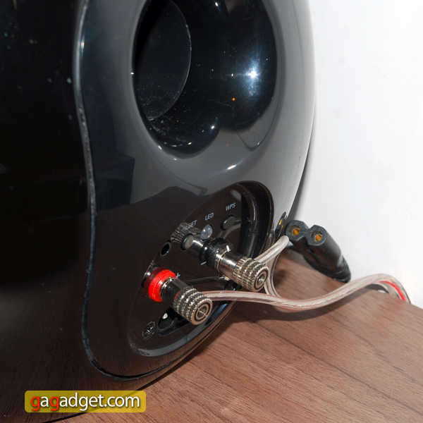 PhilipsFidelio_SoundSphere05.jpg