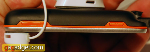 SonyEricssonXperiaActive_04.jpg