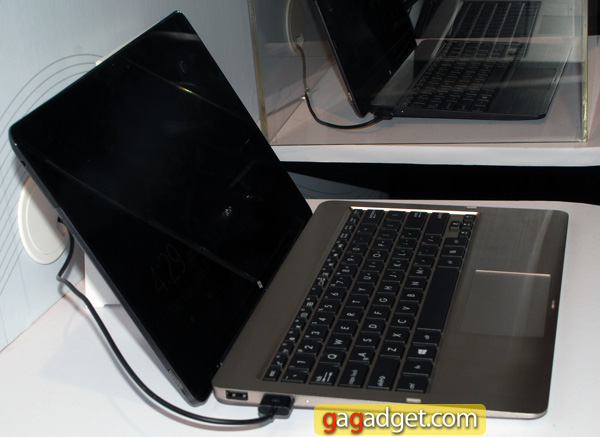 ASUS-Tablet-810-05.jpg