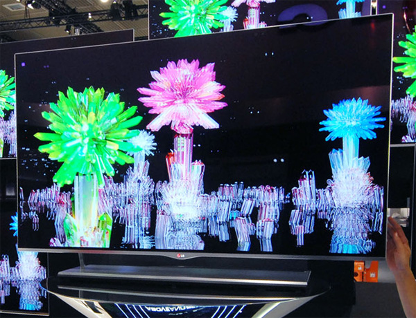 LG_OLED_TV_03.jpg