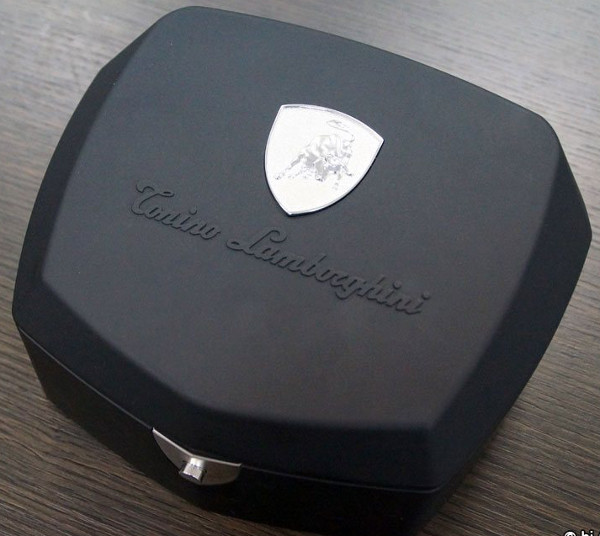 Lamborghini_20.jpg