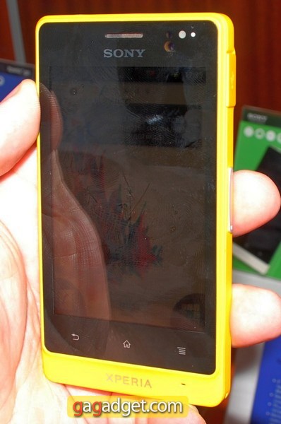 SonyXperiaGo_01.jpg