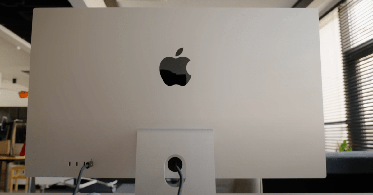 Apple Studio budget thunderbolt monitor