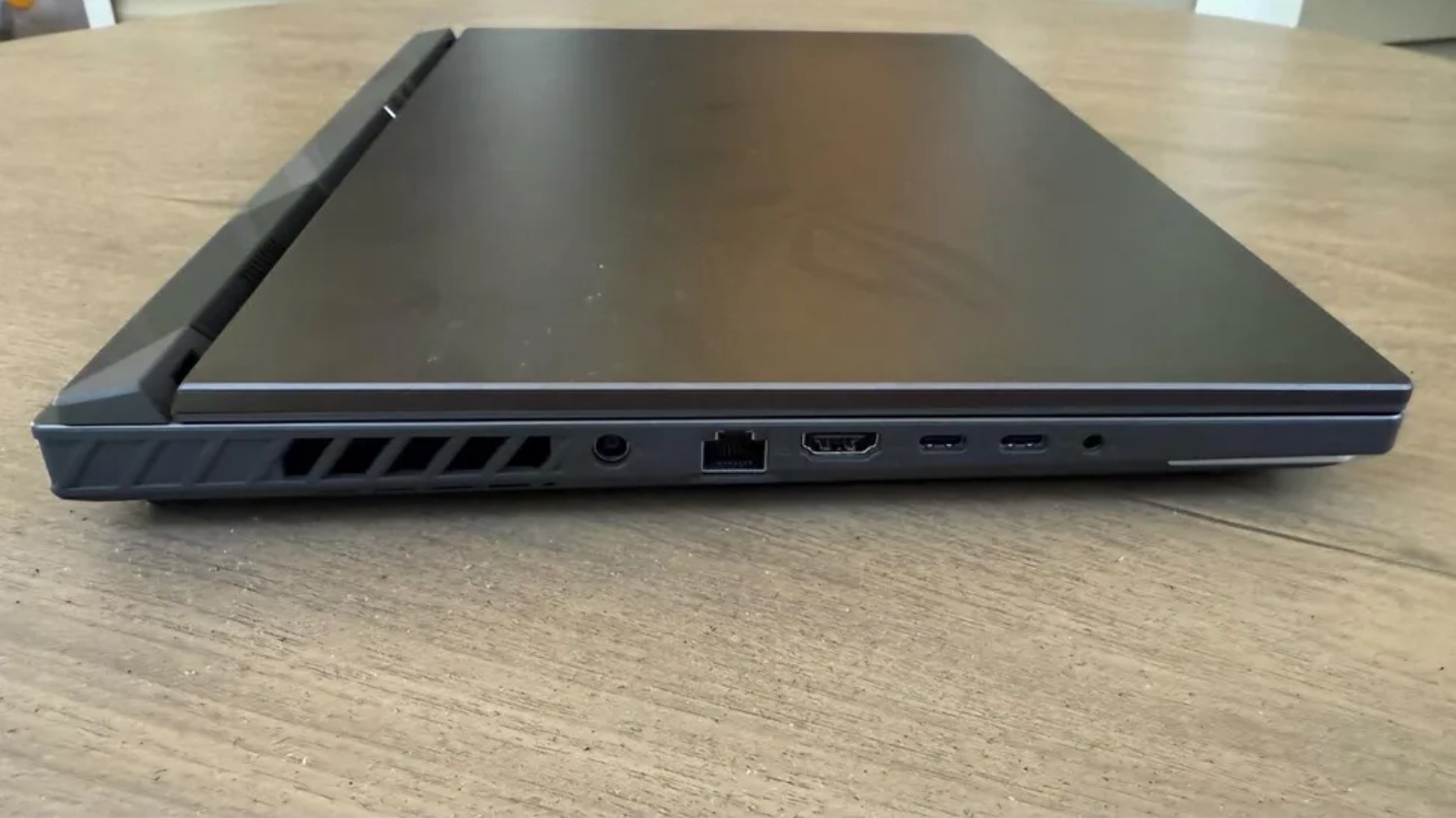 ROG Strix G16 contre ROG Zephyrus G16