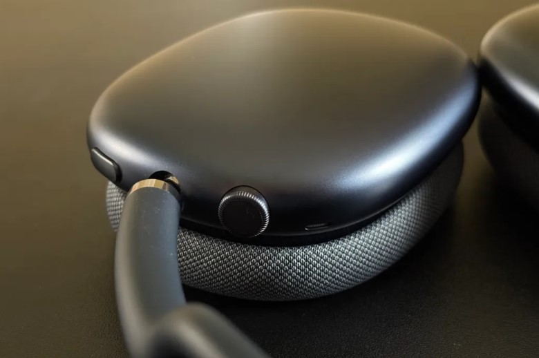 Apple AirPods Max (USB-C) audiophile headphones