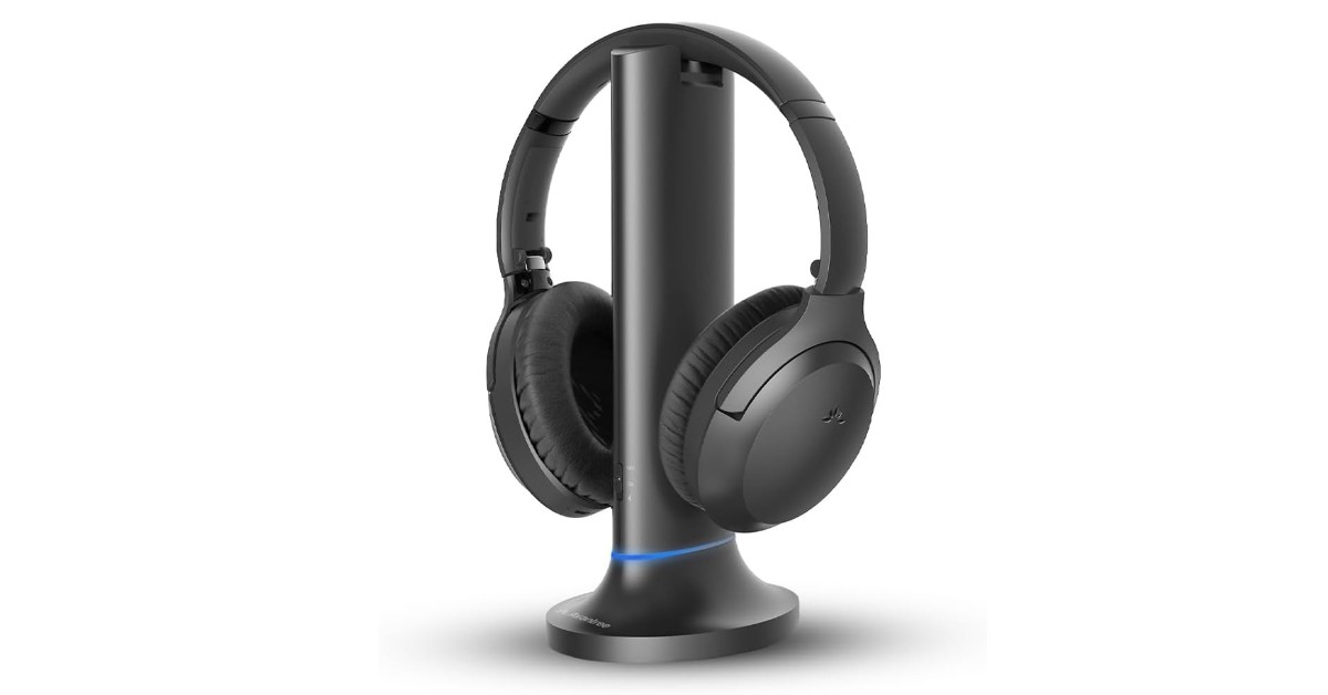 Avantree Opera Plus headphones for seniors