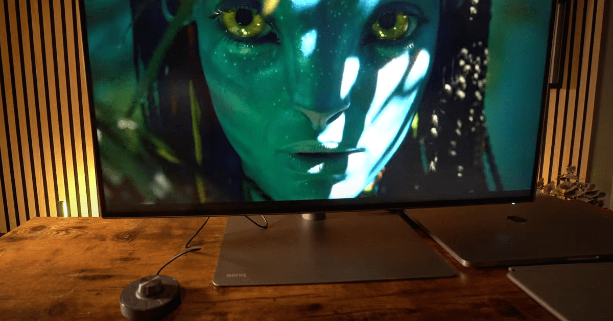 BenQ PD3220U thunderbolt displays