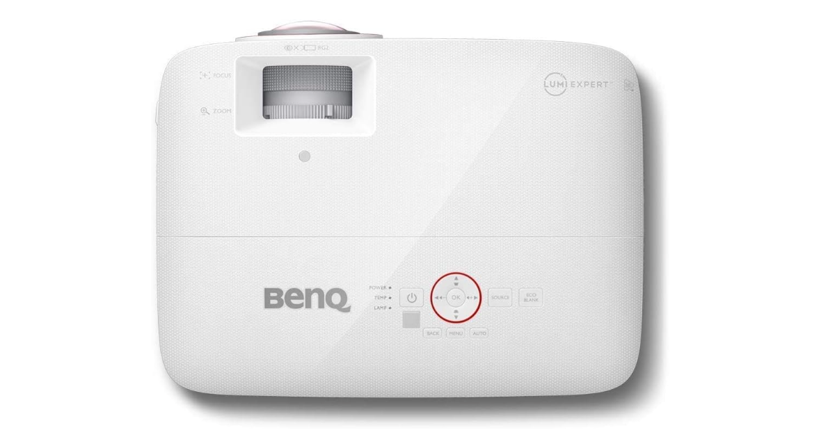BenQ TH671ST projector for skytrak golf simulator