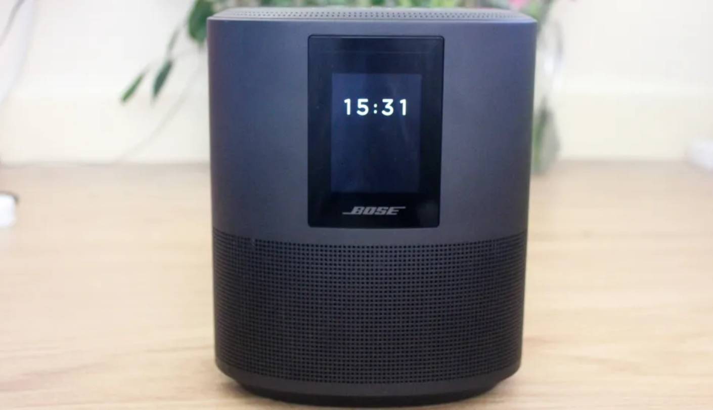 Bose Home Speaker 500 smart speaker with voice assistant