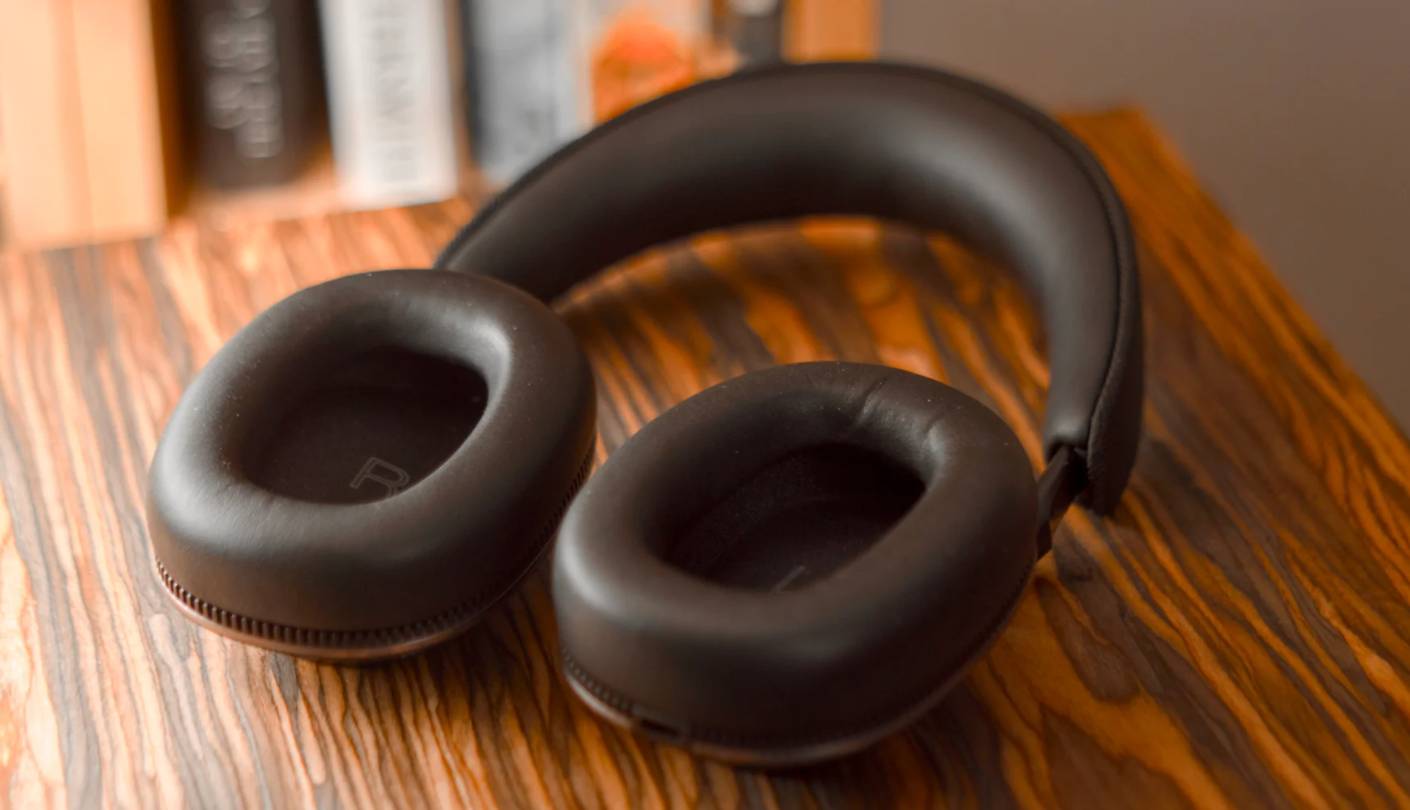 Casque circum-aural Bowers & Wilkins Px7 S3 pour les voyages en avion