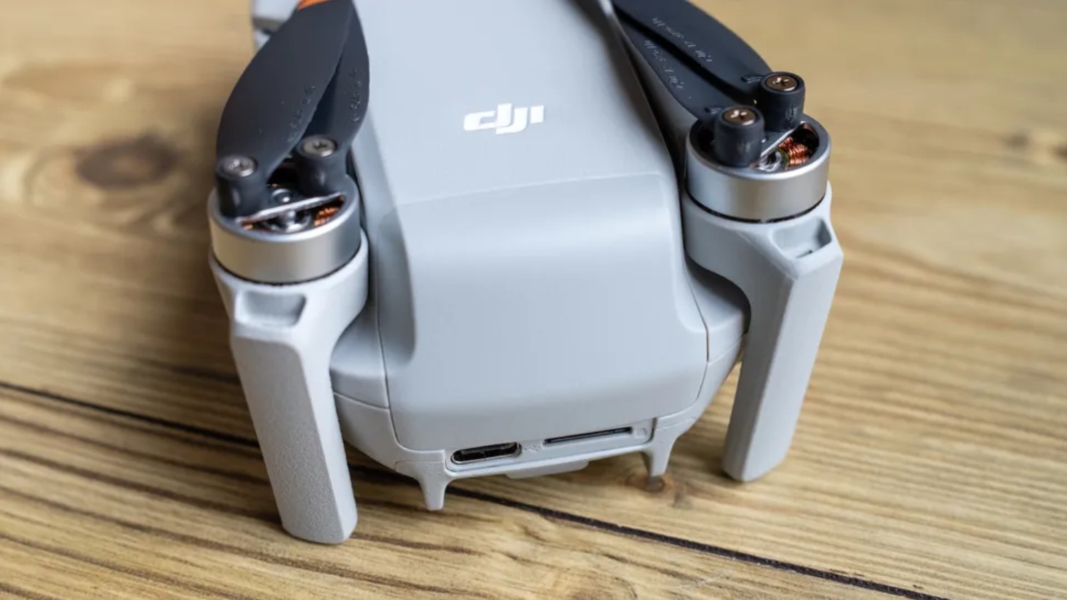 Mini 4K vs ATOM SE