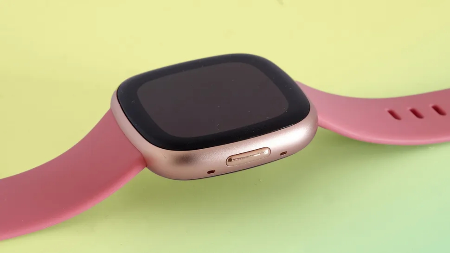 Fitbit Versa 4 affordable GPS smartwatch under $150