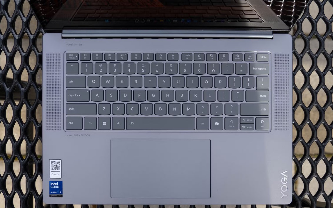 Slim7i contre MacBook Air M4