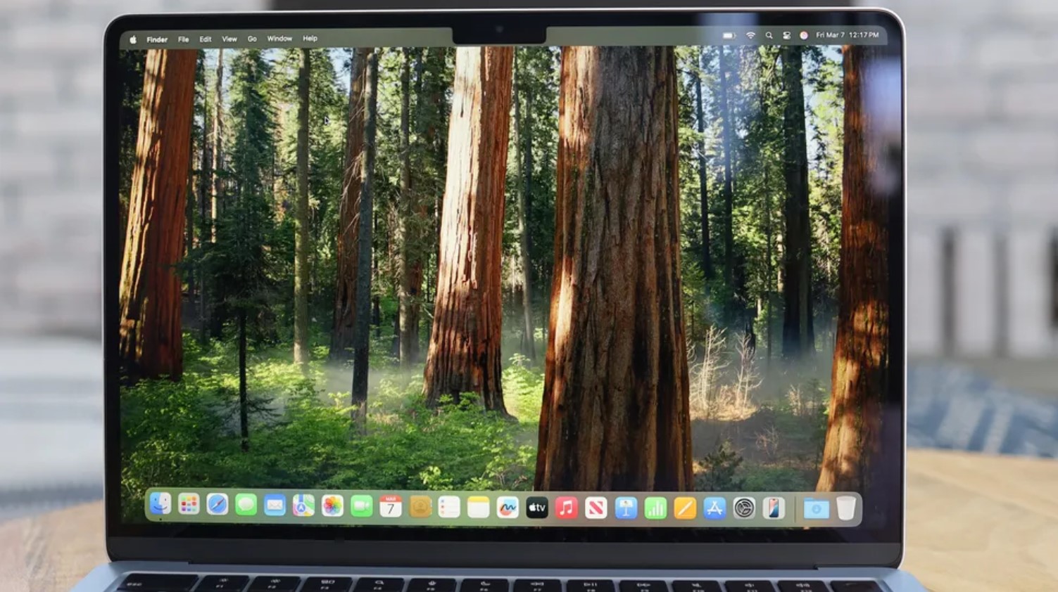 XPS 13 vs Macbook Air M4 comparison