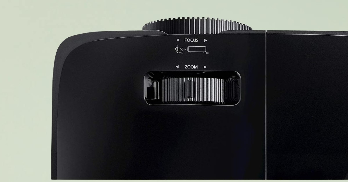 Optoma W400LVe projector for laptop presentations