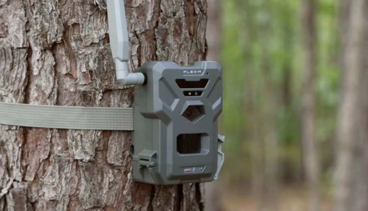 SPYPOINT FLEX-M cell phone trail camera