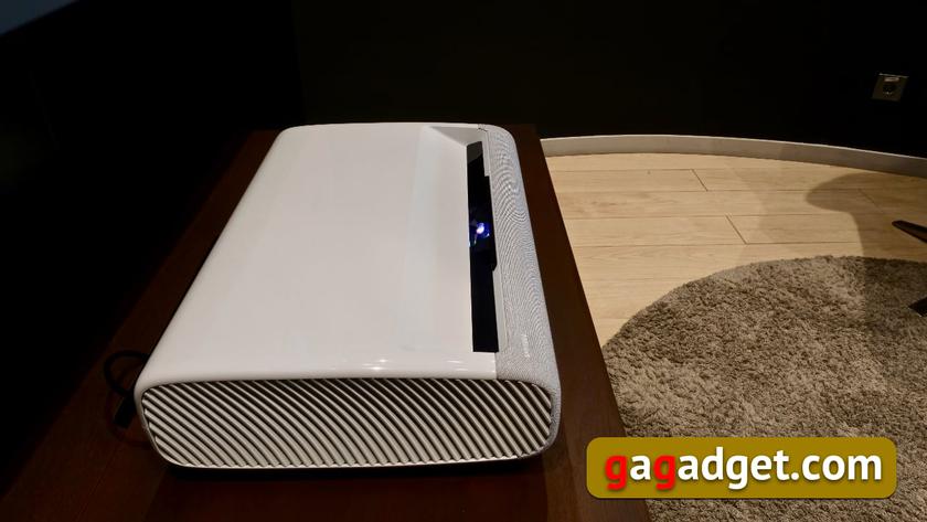 Samsung Premiere LSP9T short throw projector 4k