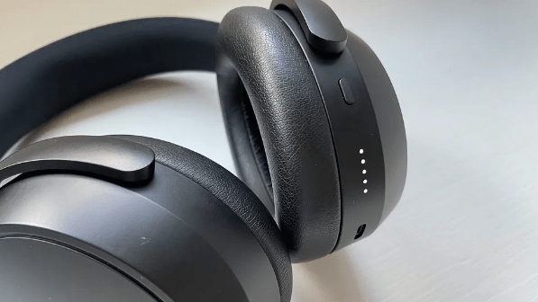 Sennheiser Momentum 4 professional noise cancelling headphones