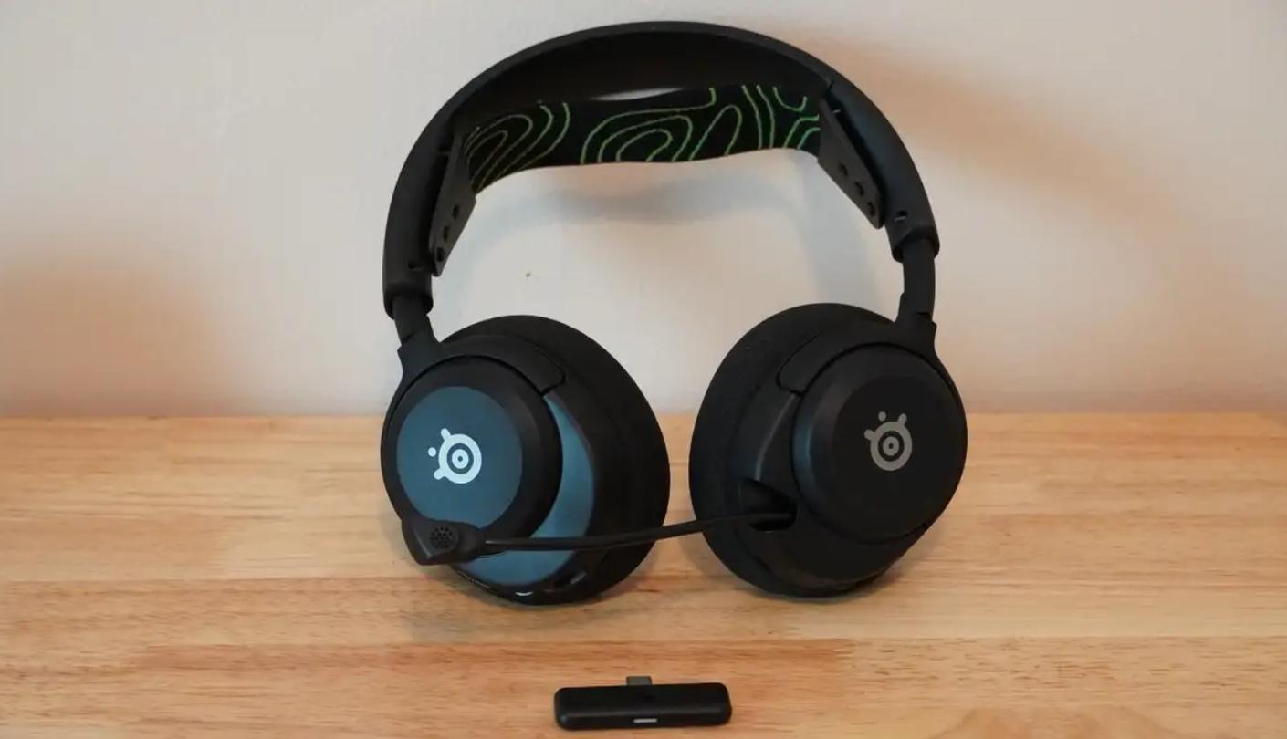 SteelSeries Arctis Nova 5X Wireless surround sound headset