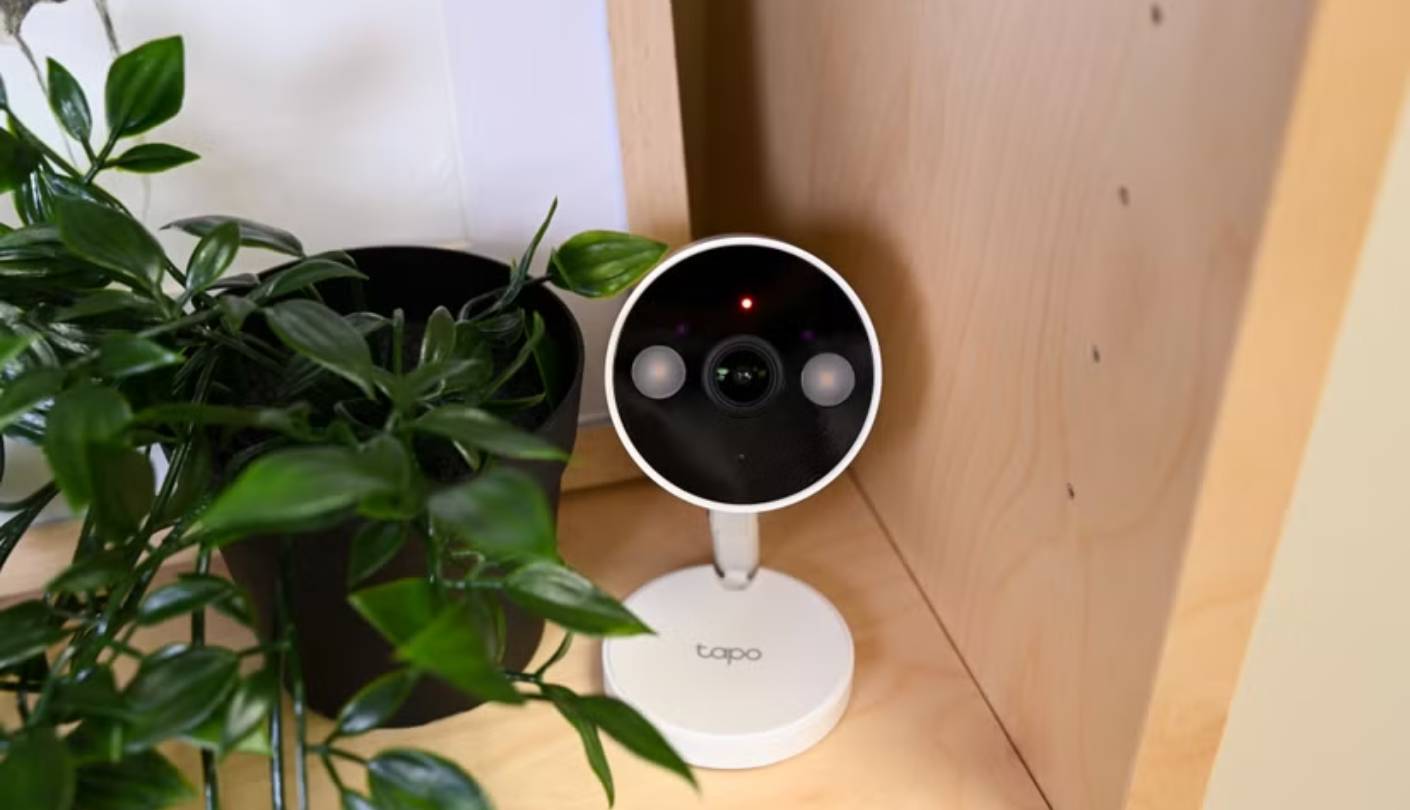 TP-Link Tapo C120 smart home security camera wifi