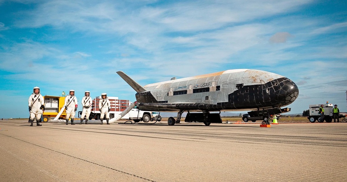 Falcon Heavy enverra dans l'espace un drone américain classifié Boeing X-37B qui peut voler pendant des années sans atterrir.