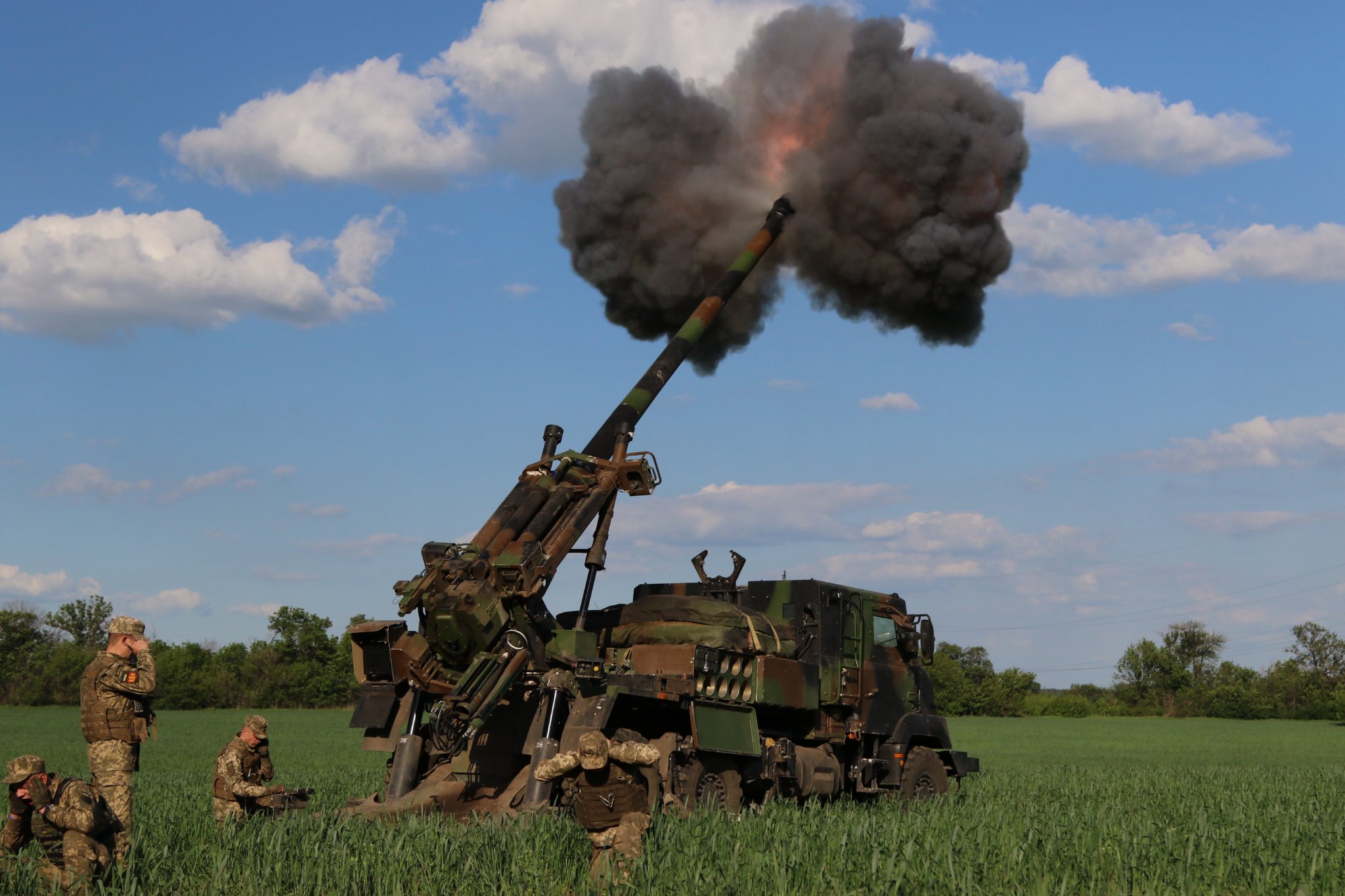 Les soldats-artilleurs ukrainiens utilisent efficacement les canons automoteurs français CAESAR pour détruire l'ennemi dans le Donbass (photo)