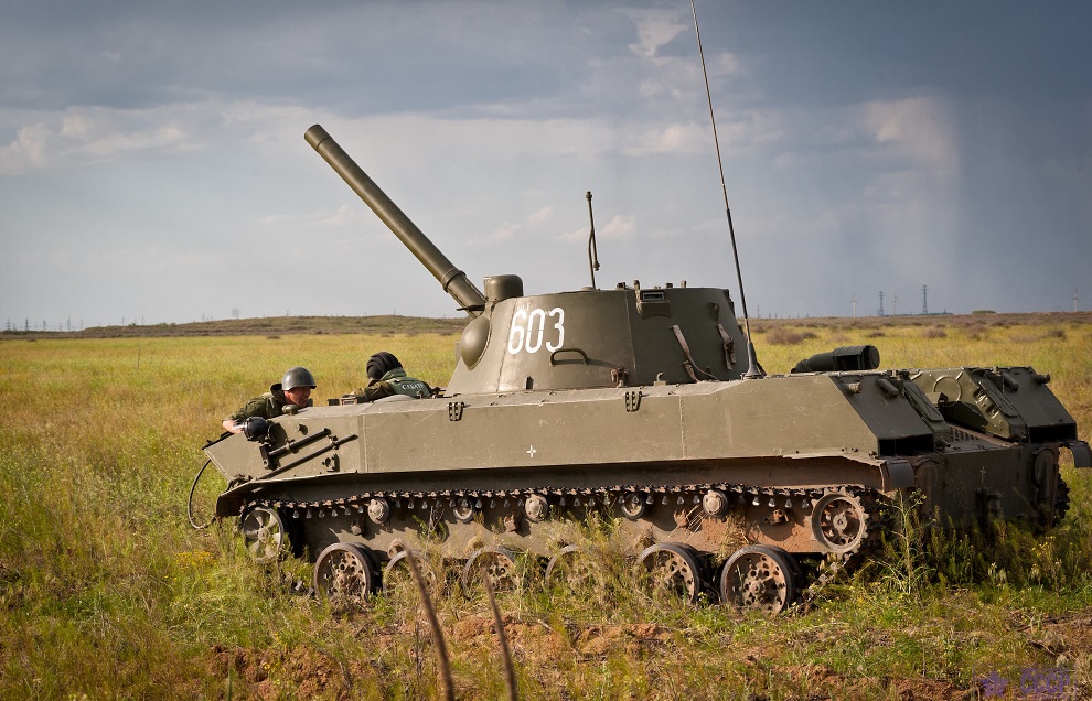 The Ukrainian armed forces destroyed a tank, BMP, APC, and three Tiger armored vehicles with a captured Nona-S self-propelled howitzer (video)