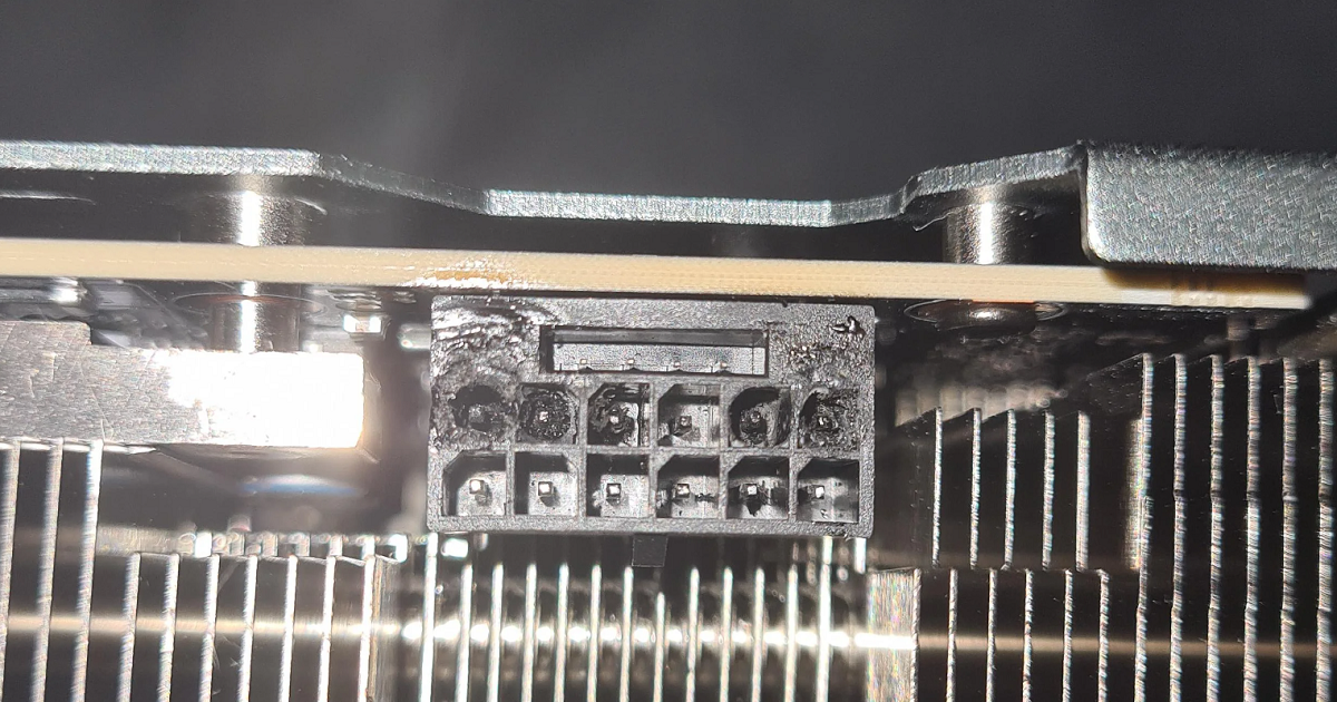 La NVIDIA GeForce RTX 4090 a pris feu en jouant à Red Dead Redemption 2