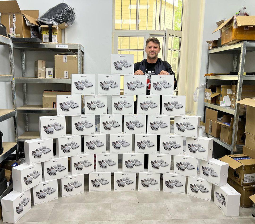 Ukrainian Armed Forces will receive 40 DJI Air 2S drones for €38,000