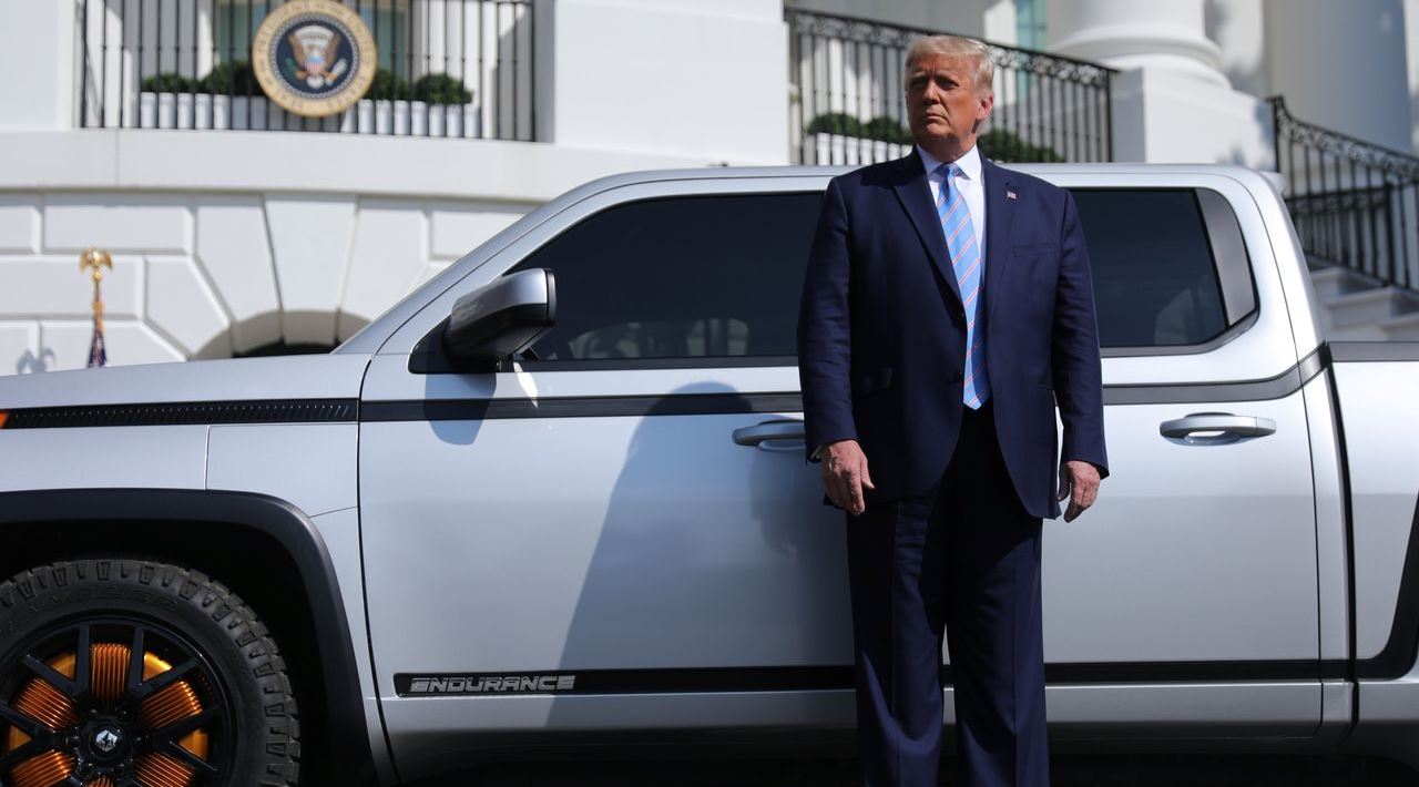 Дональд Трамп заявляє, що хоче зупинити виробництво електромобілів, коли знову стане президентом