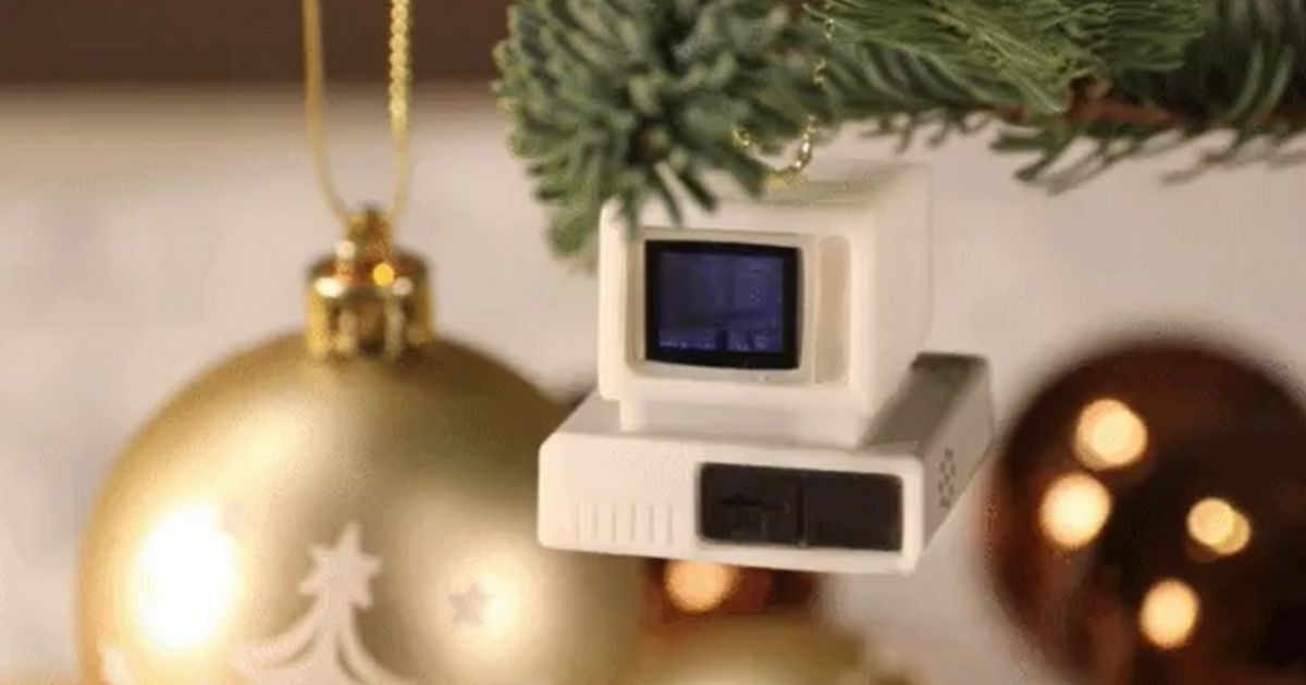Enthusiast runs a Doom game on a Christmas tree toy