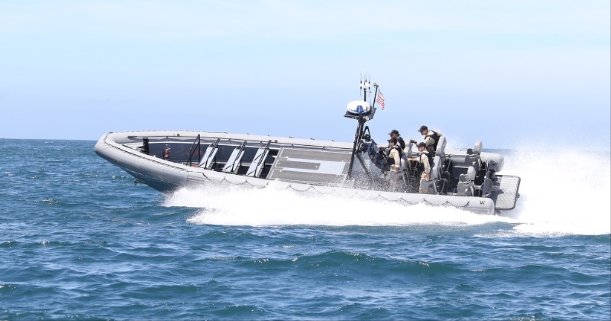 Les services secrets ukrainiens veulent échanger une Porsche Panamera S e-Hybrid contre des bateaux Sea Force 1100 conçus pour la marine américaine.