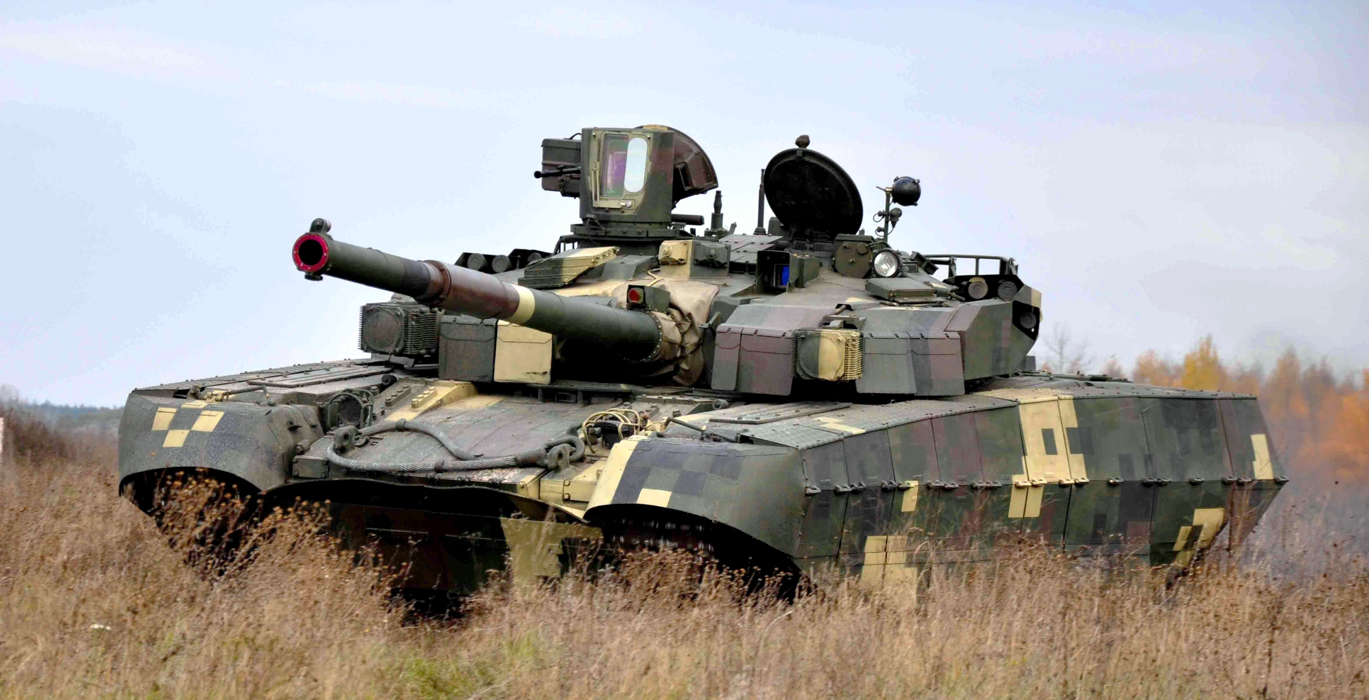 The Armed Forces showed in action an extremely rare Ukrainian Oplot tank - Ukraine has only six such combat vehicles