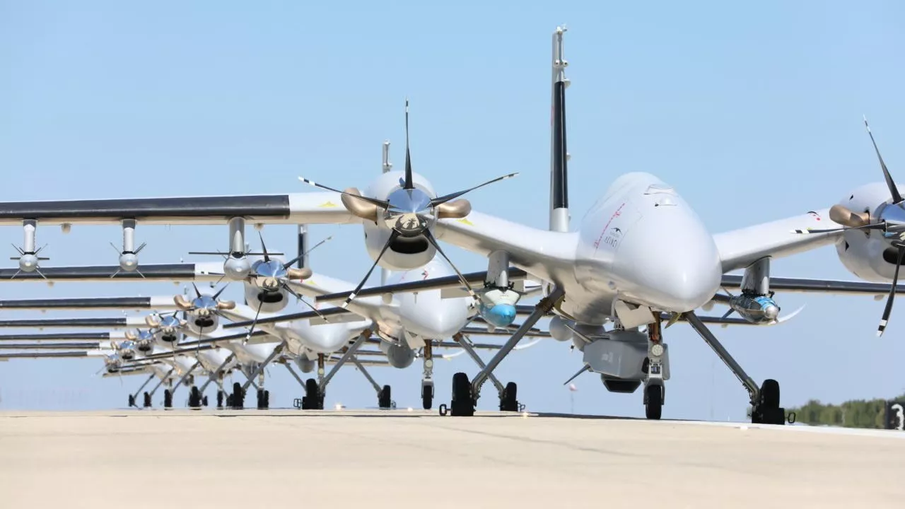 Bayraktar Akinci tested the TRG-230-IHA supersonic missile with a range of up to 150 km