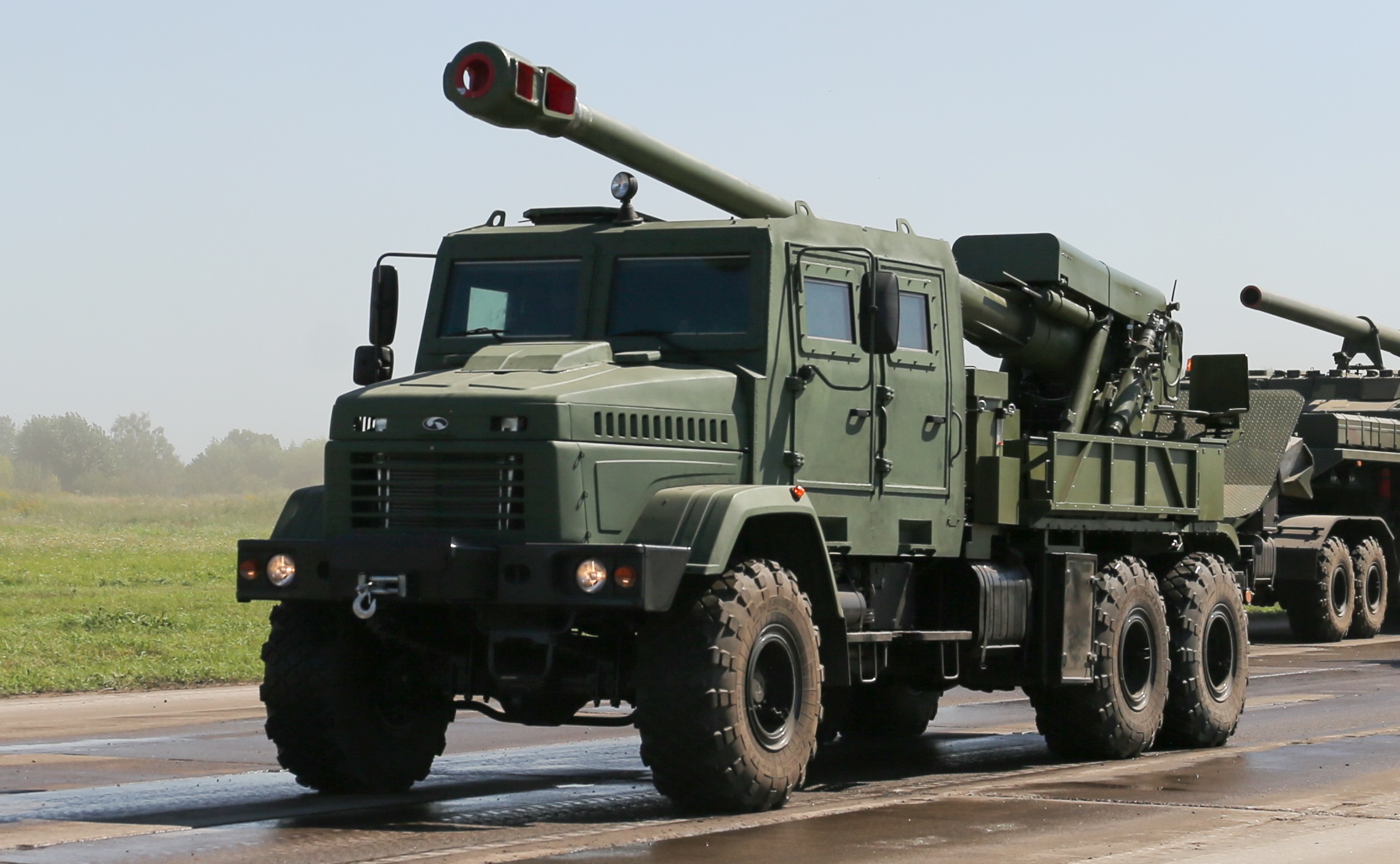 The Armed Forces of Ukraine showed rare footage of the firing of the 155-mm Ukrainian self-propelled howitzer Bogdan