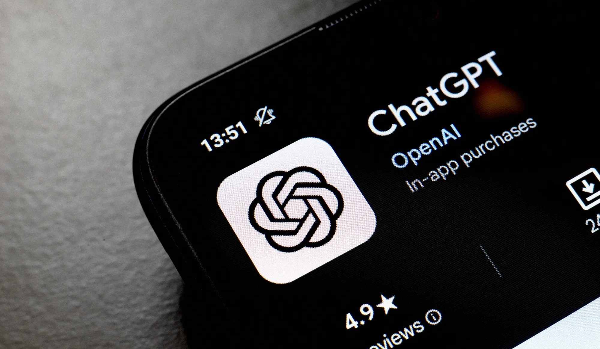 ChatGPT is now available in your pocket: download the app!