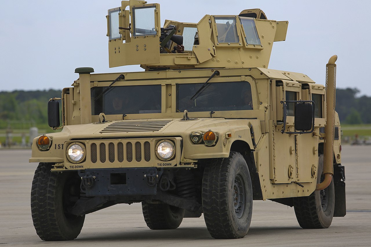 Еволюція HMMWV: З поля бою до цивільних доріг