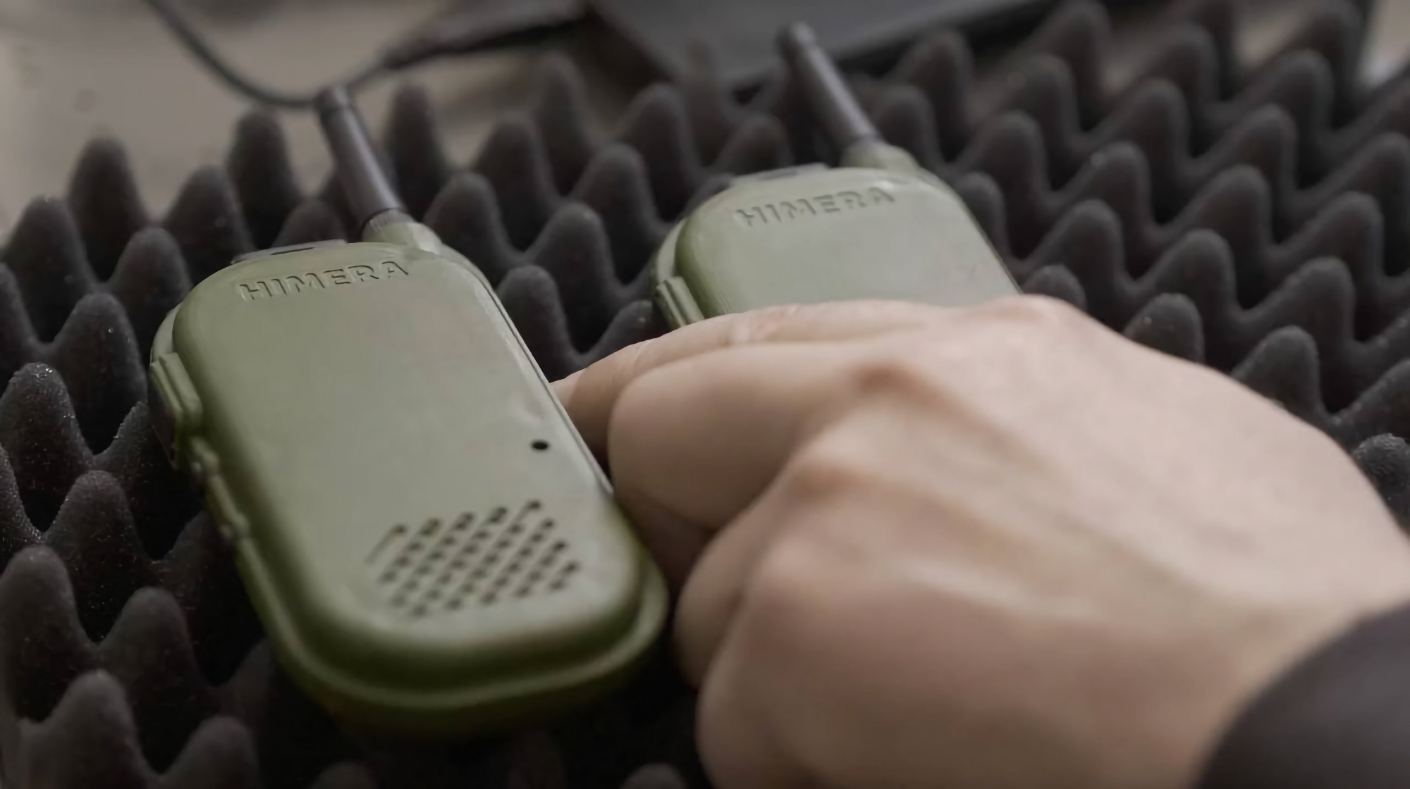 L'Ukraine a créé une radio Himera qui ne craint pas les systèmes de guerre électronique russes.