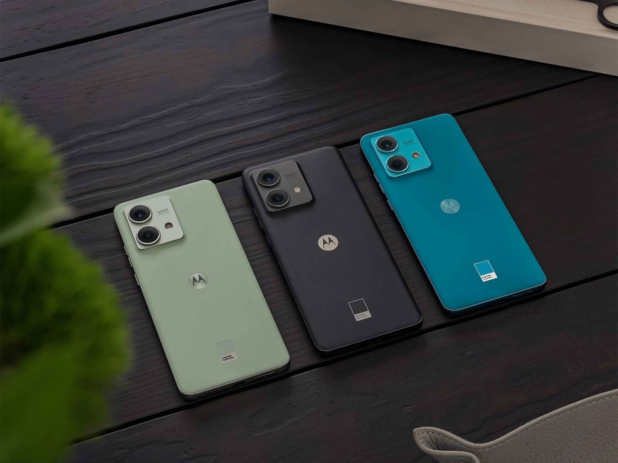 Better late than never: the Motorola Edge 40 Neo has started getting Android 14 