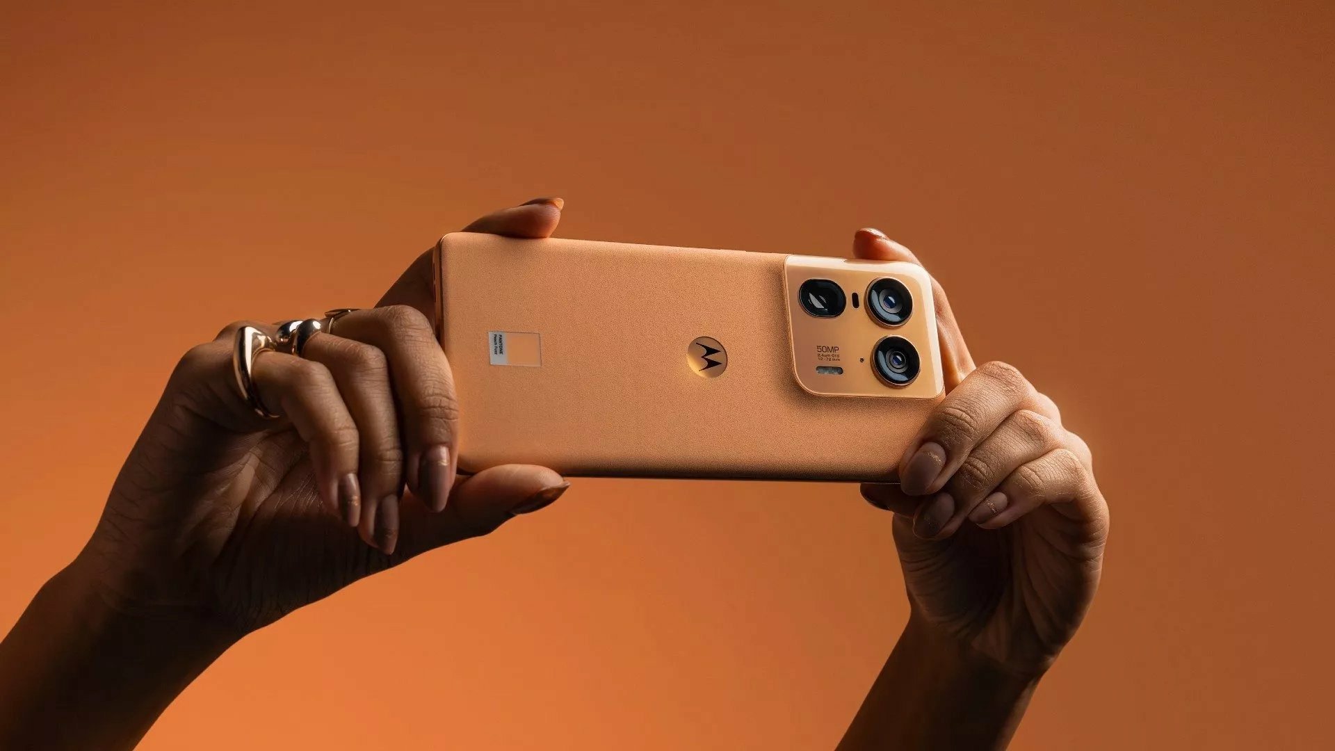 Motorola працює над новим смартфоном із кодовою назвою Manila